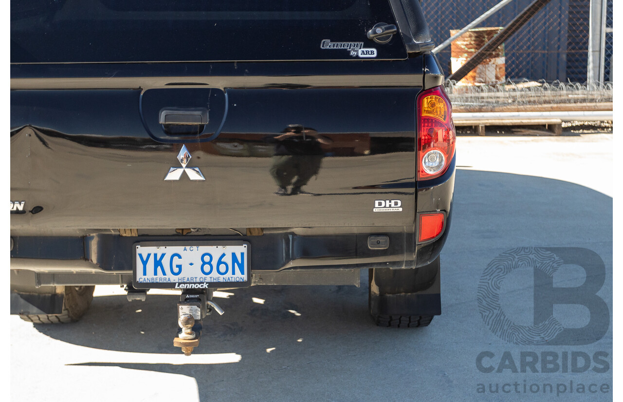 05/2015 Mitsubishi Triton GLX (4x4)  MN MY15 Double Cab Utility Black Turbo Diesel 2.5L