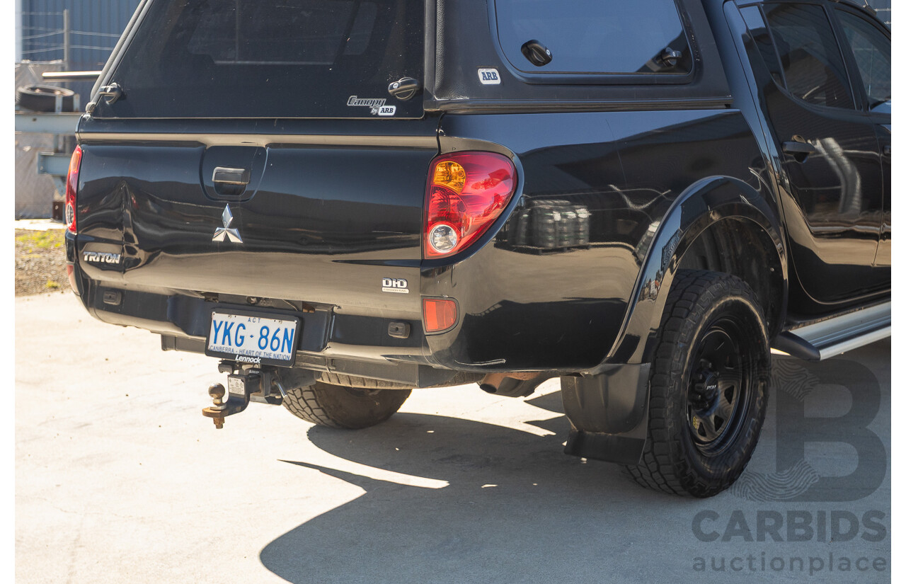05/2015 Mitsubishi Triton GLX (4x4)  MN MY15 Double Cab Utility Black Turbo Diesel 2.5L