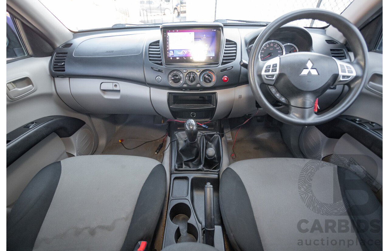 05/2015 Mitsubishi Triton GLX (4x4)  MN MY15 Double Cab Utility Black Turbo Diesel 2.5L