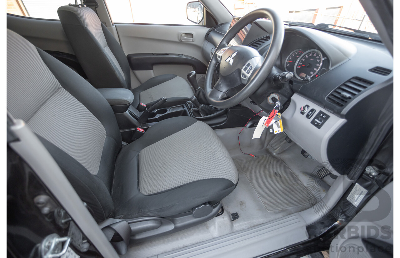 05/2015 Mitsubishi Triton GLX (4x4)  MN MY15 Double Cab Utility Black Turbo Diesel 2.5L