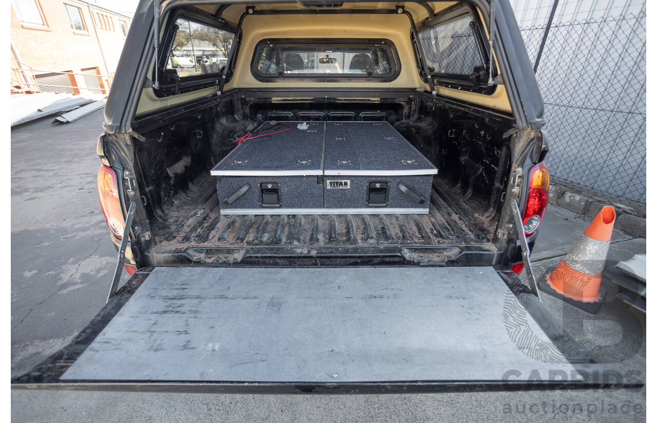 05/2015 Mitsubishi Triton GLX (4x4)  MN MY15 Double Cab Utility Black Turbo Diesel 2.5L