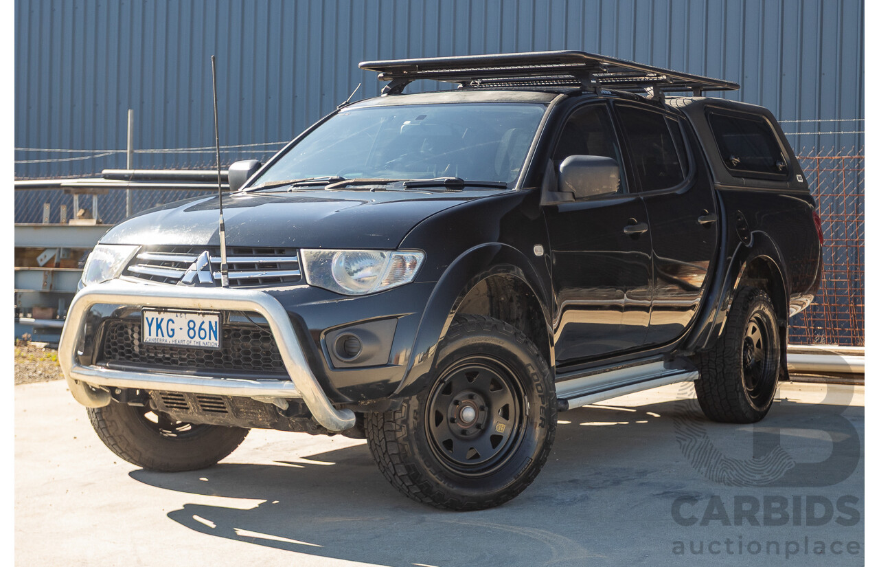 05/2015 Mitsubishi Triton GLX (4x4)  MN MY15 Double Cab Utility Black Turbo Diesel 2.5L