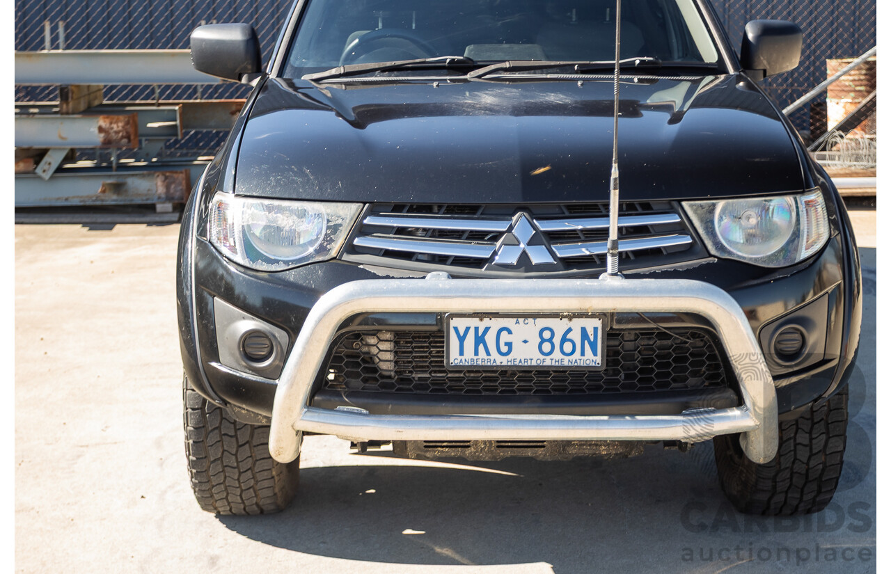 05/2015 Mitsubishi Triton GLX (4x4)  MN MY15 Double Cab Utility Black Turbo Diesel 2.5L