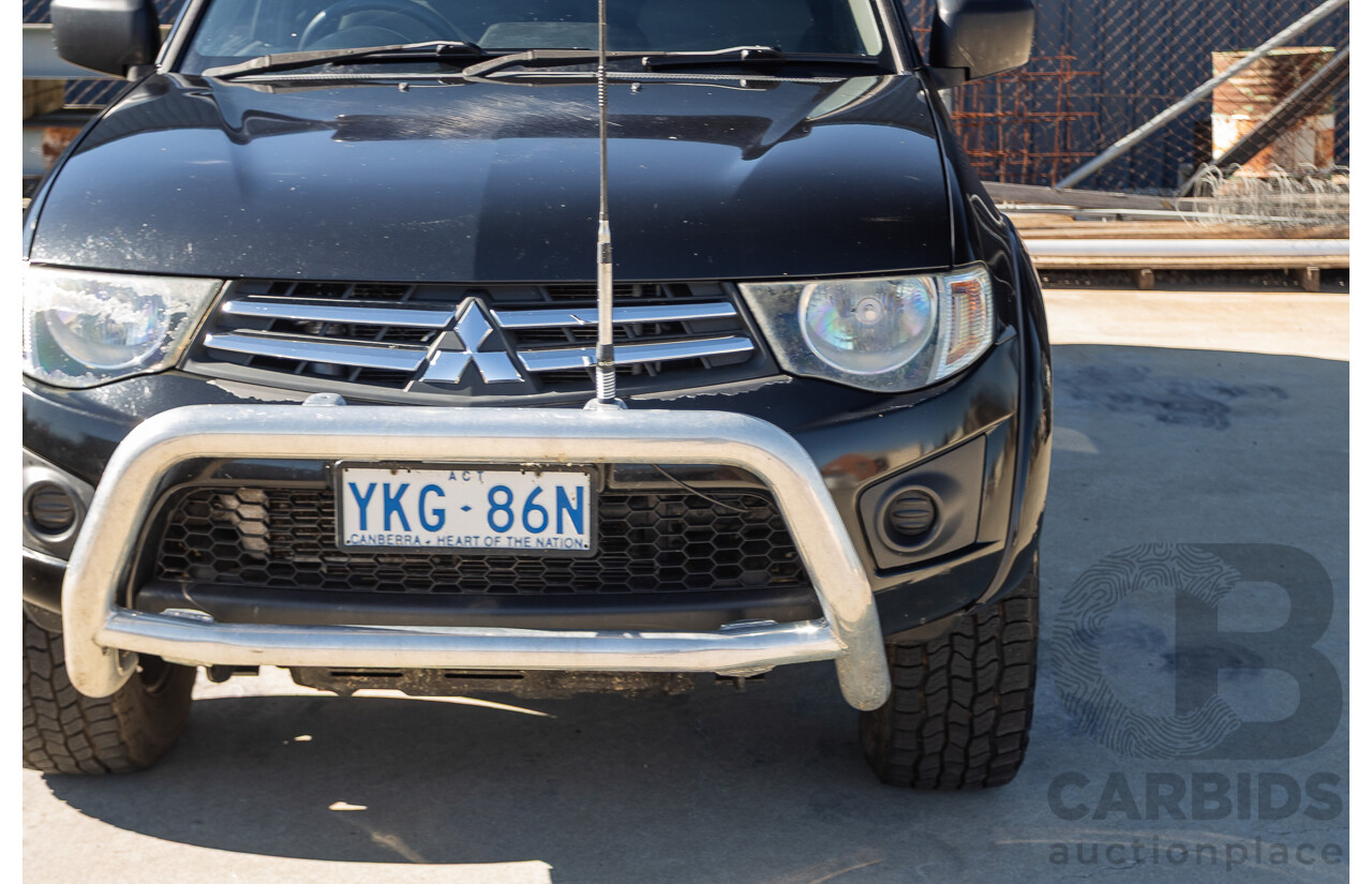 05/2015 Mitsubishi Triton GLX (4x4)  MN MY15 Double Cab Utility Black Turbo Diesel 2.5L