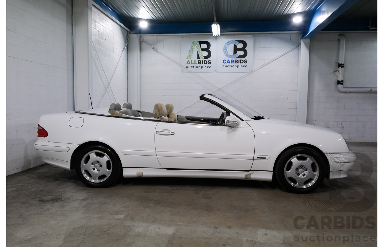 4/2000 Mercedes-Benz CLK 230 Kompressor Avantgarde  2d Coupe White Supercharged 2.3L