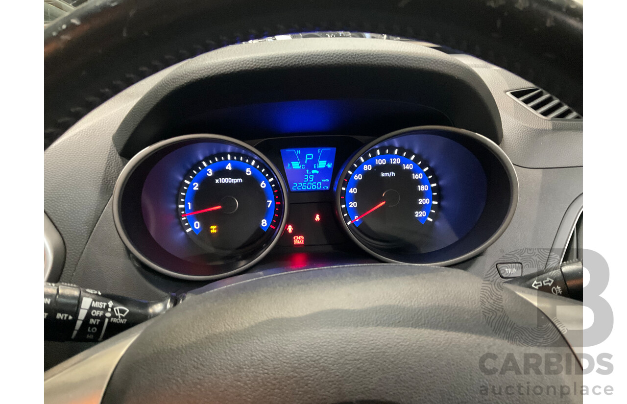 11/2011 Hyundai Ix35 Highlander (AWD) LM MY11 4d Wagon White 2.4L