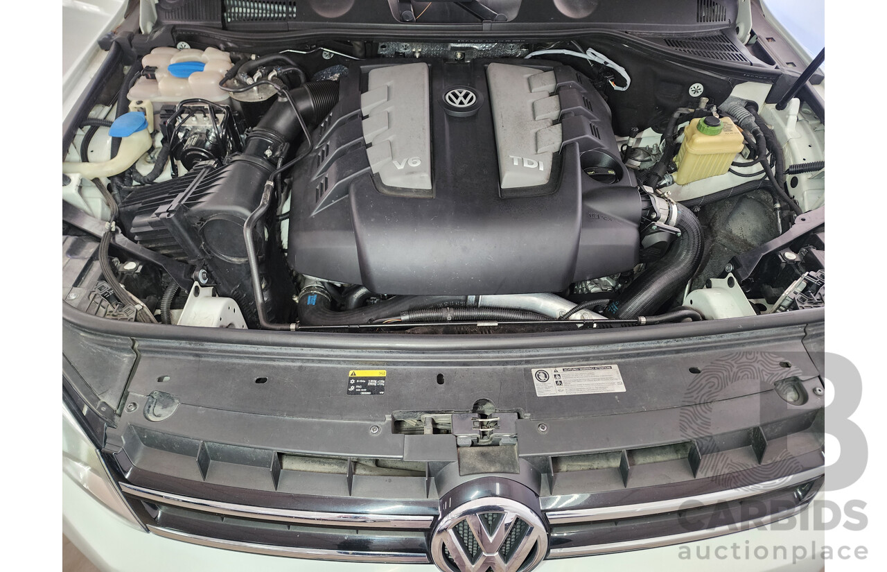 11/2014 Volkswagen Touareg V6 TDI 7P MY14 4d Wagon White 3.0L