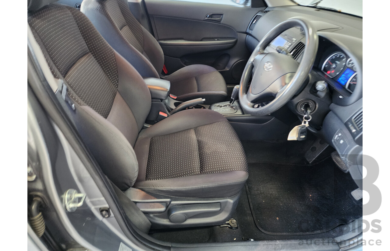 9/2009 Hyundai i30 cw SX 2.0 FD MY09 4d Wagon Grey 2.0L
