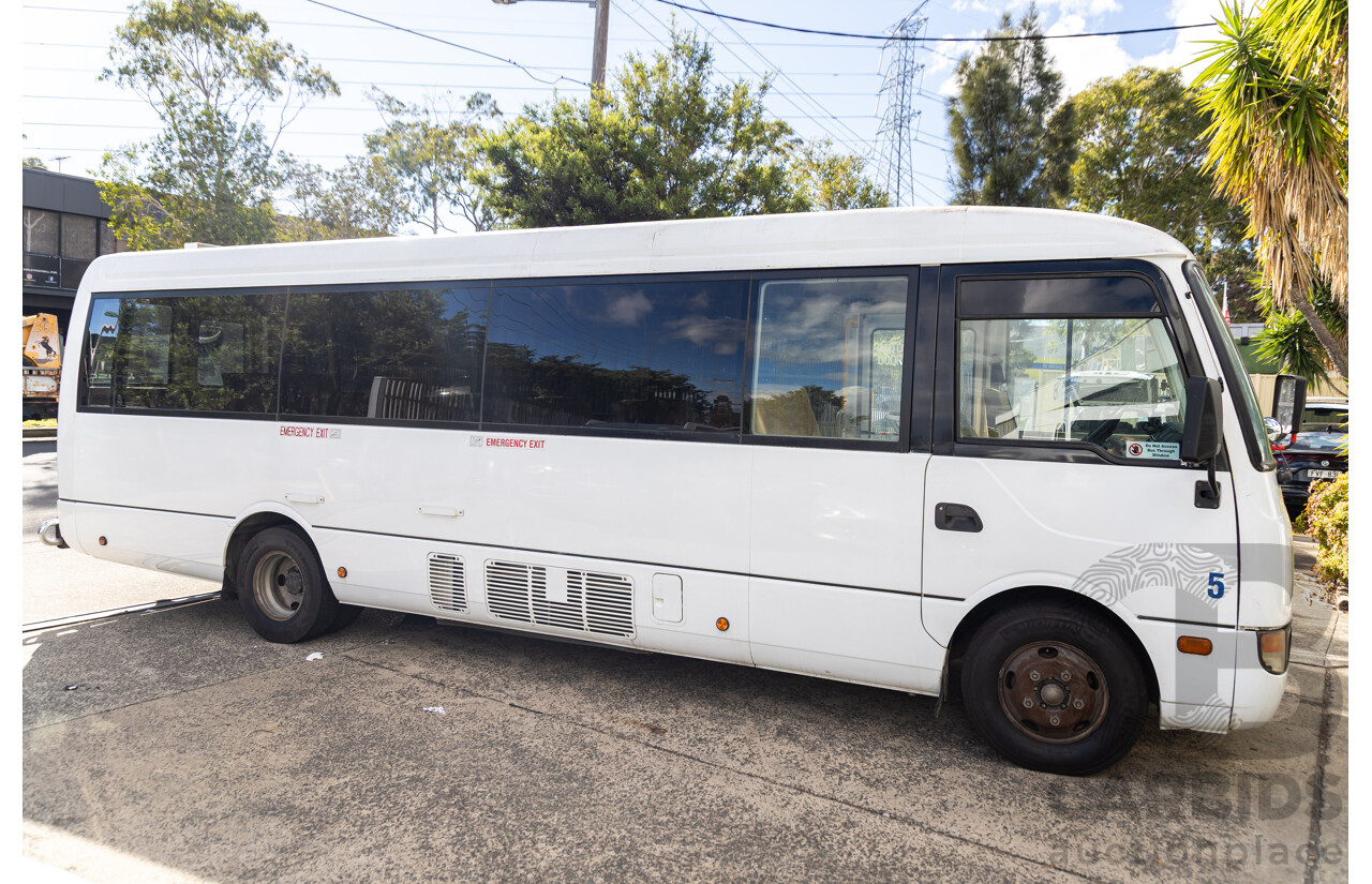 10/2012 Mitsubishi Rosa BE600 25 Seater 4d White Turbo Diesel 4.9L
