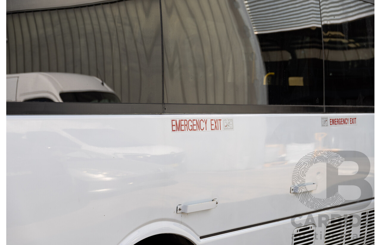 10/2012 Mitsubishi Rosa BE600 25 Seater 4d White Turbo Diesel 4.9L