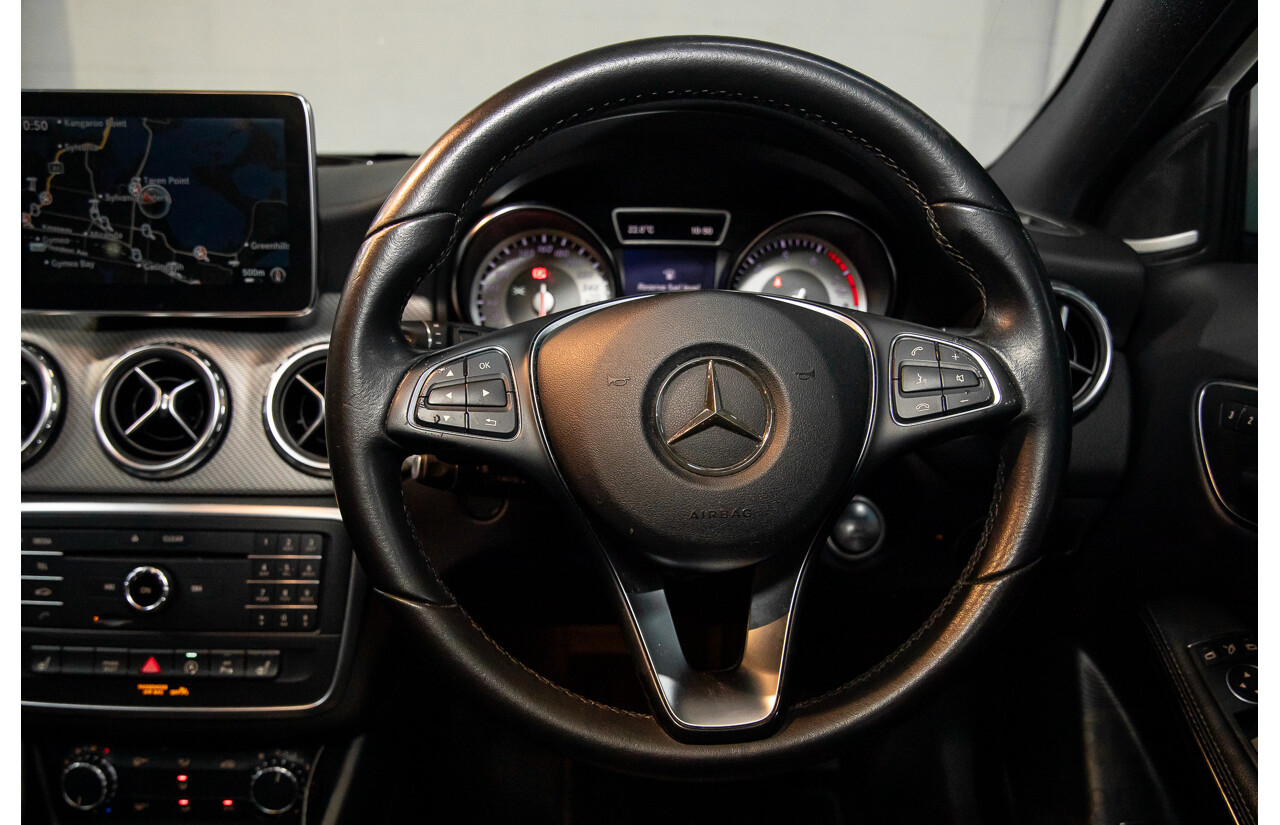 02/2016 Mercedes-Benz GLA180  X156 MY16 4D Wagon Cirrus White Turbo 1.6L