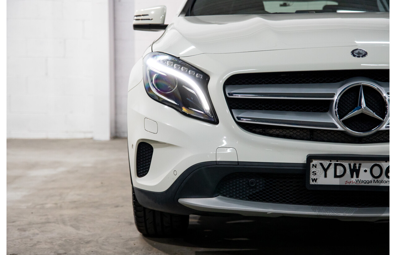 02/2016 Mercedes-Benz GLA180  X156 MY16 4D Wagon Cirrus White Turbo 1.6L