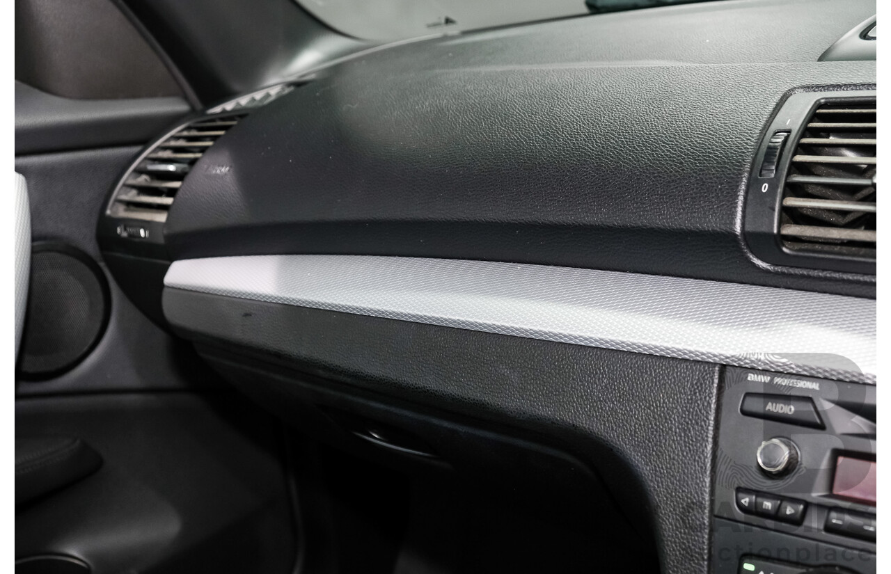 7/2009 BMW 120i E88 MY09 2d Convertible Alpine White 2.0L