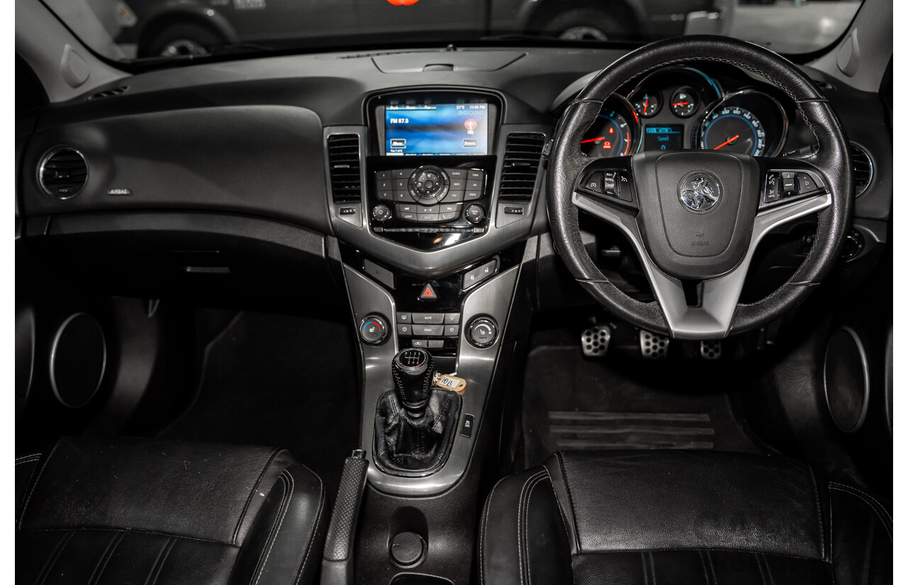 11/2014 Holden Cruze SRi Z-Series JH MY14 5d Hatchback Grey Turbo 1.6L