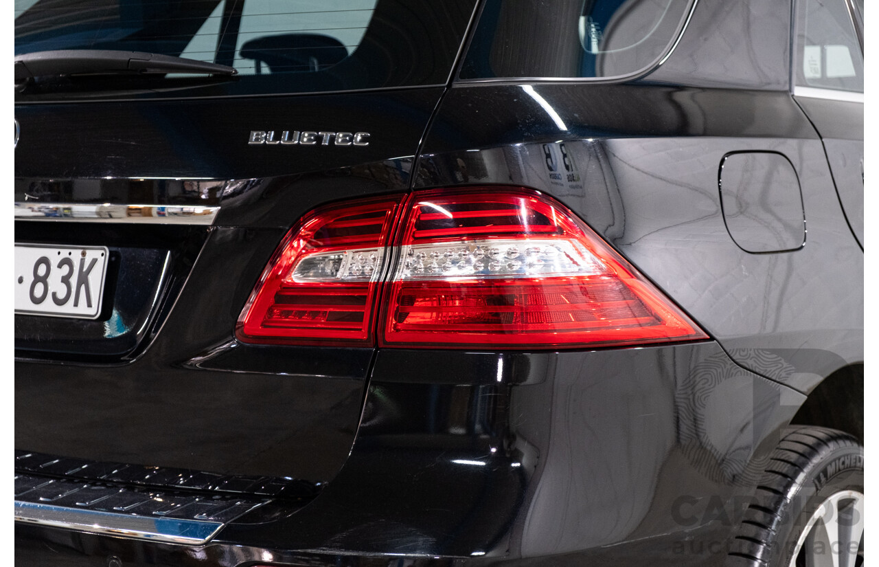 4/2012 Mercedes-Benz ML 350 CDI Bluetec (4x4) 166 4d Wagon Obsidian Black Metallic V6 3.0L