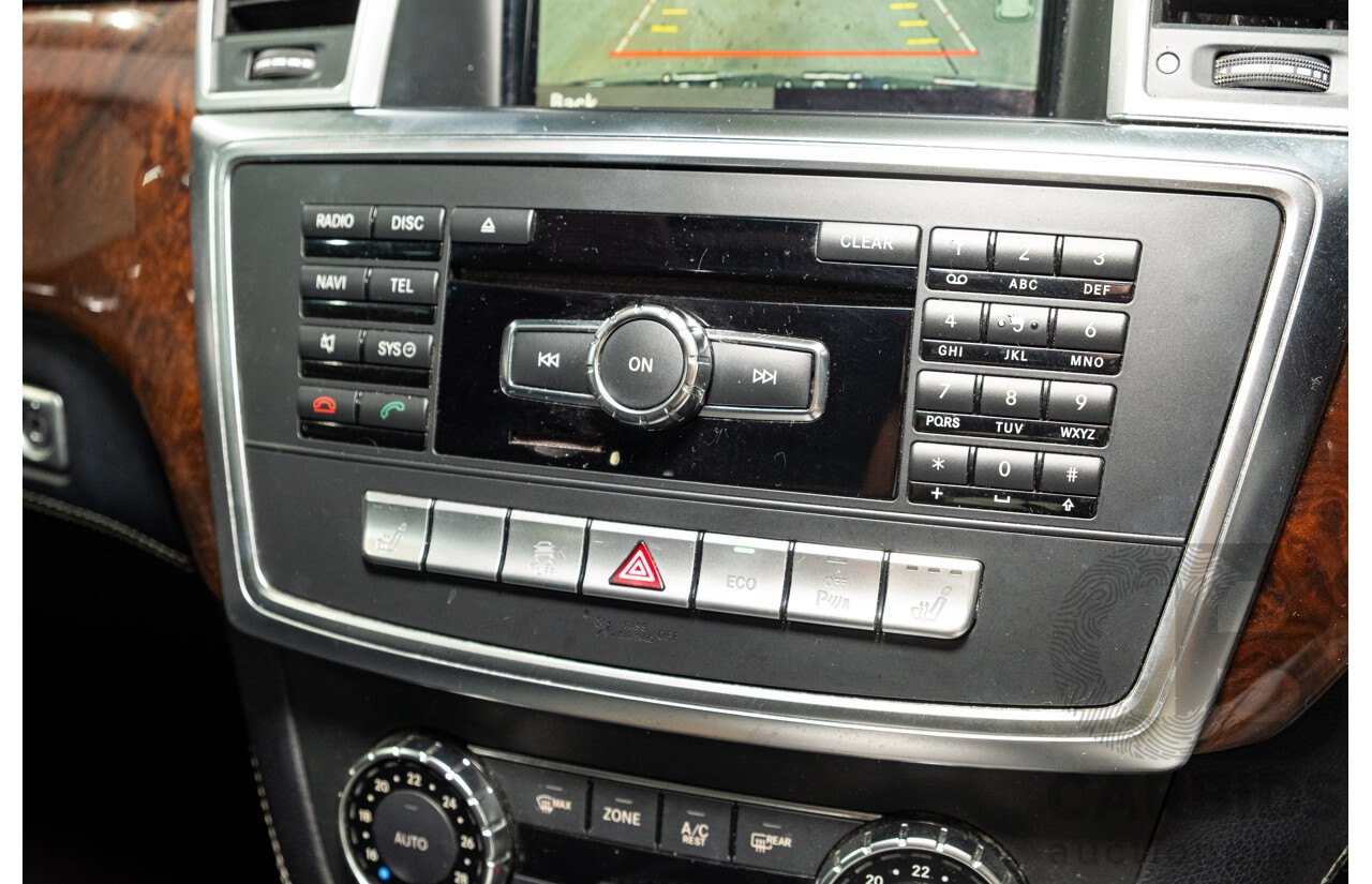 4/2012 Mercedes-Benz ML 350 CDI Bluetec (4x4) 166 4d Wagon Obsidian Black Metallic V6 3.0L