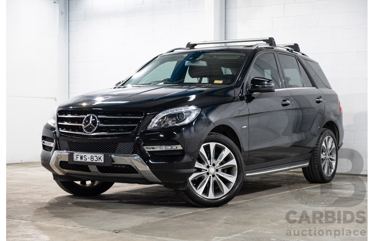 4/2012 Mercedes-Benz ML 350 CDI Bluetec (4x4) 166 4d Wagon Obsidian Black Metallic V6 3.0L