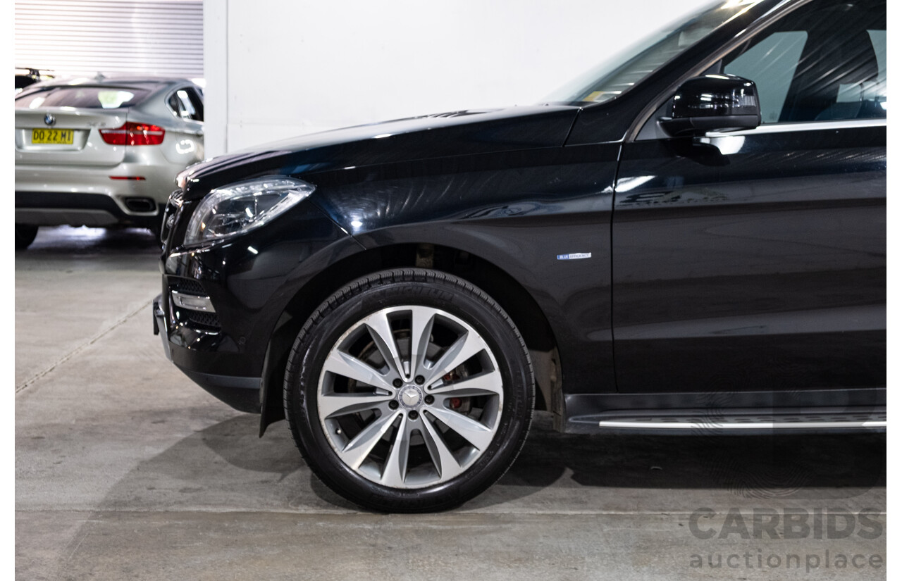 4/2012 Mercedes-Benz ML 350 CDI Bluetec (4x4) 166 4d Wagon Obsidian Black Metallic V6 3.0L
