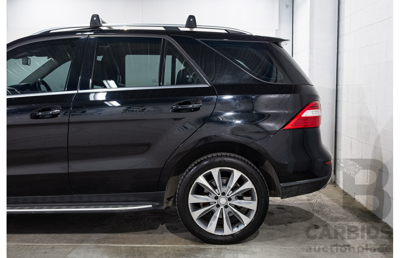 4/2012 Mercedes-Benz ML 350 CDI Bluetec (4x4) 166 4d Wagon Obsidian Black Metallic V6 3.0L