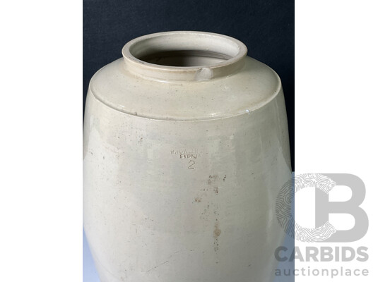 1661406 · Antique Fowler Stoneware Water Crock