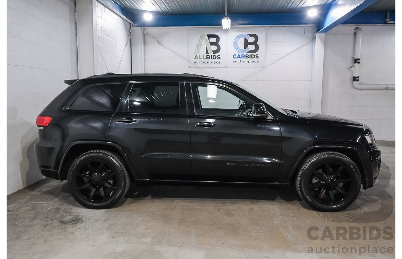 07/2016 Jeep Grand Cherokee Overland (4x4) WK MY15 4d Wagon Brillant Black Metallic Turbo Diesel V6 3.0L