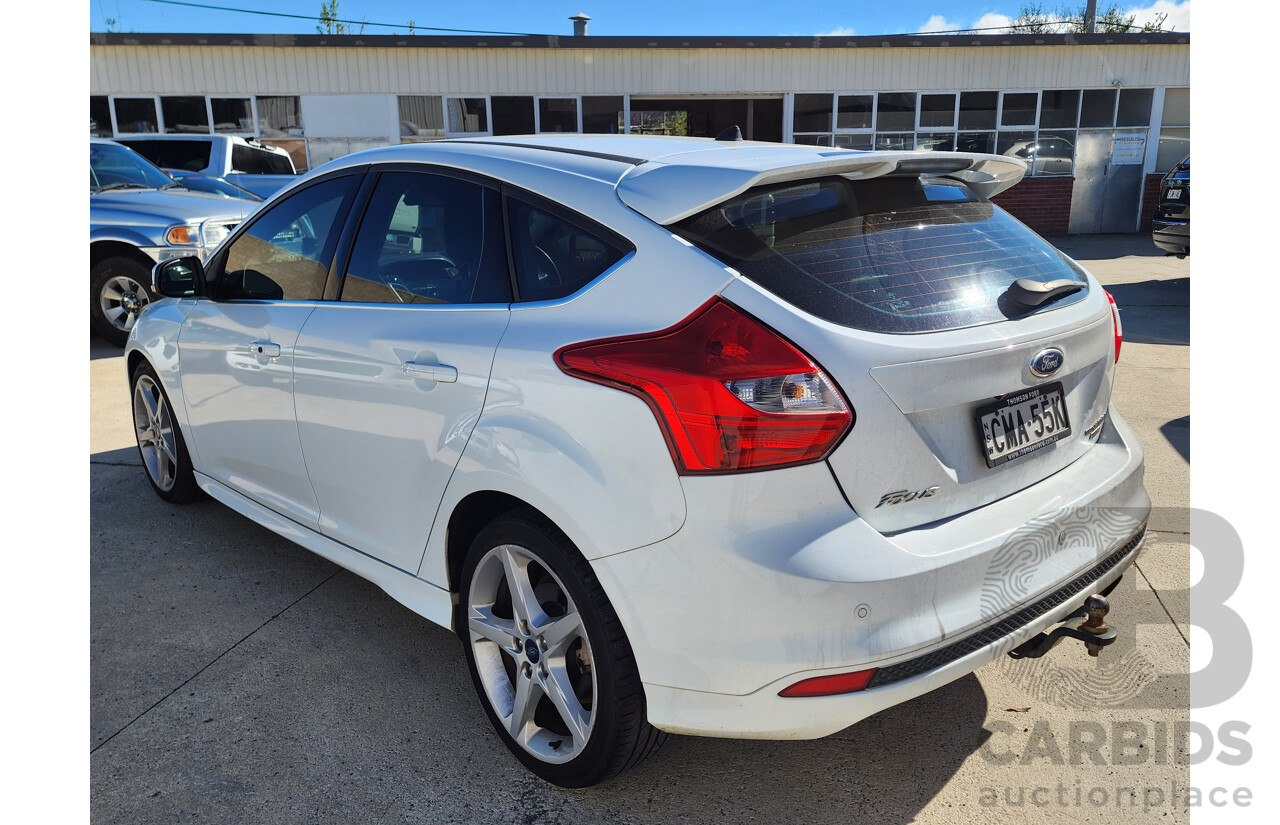 8/2012 Ford Focus Titanium LW 5d Hatchback White 2.0L