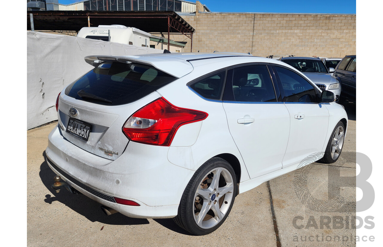 8/2012 Ford Focus Titanium LW 5d Hatchback White 2.0L