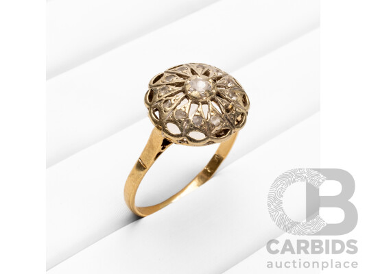 1662725 · Vintage 14ct Yellow Gold & White Topaz Ring - Size Q.5