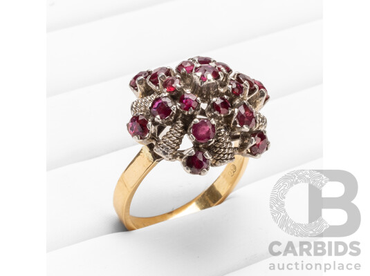 Vintage 18ct Gold & Ruby Cluster Dress Ring - Size Q