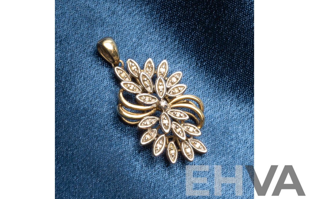 Vintage 9ct Yellow Gold Floral Pendant - 2.47gms