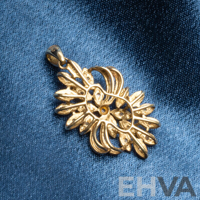Vintage 9ct Yellow Gold Floral Pendant - 2.47gms