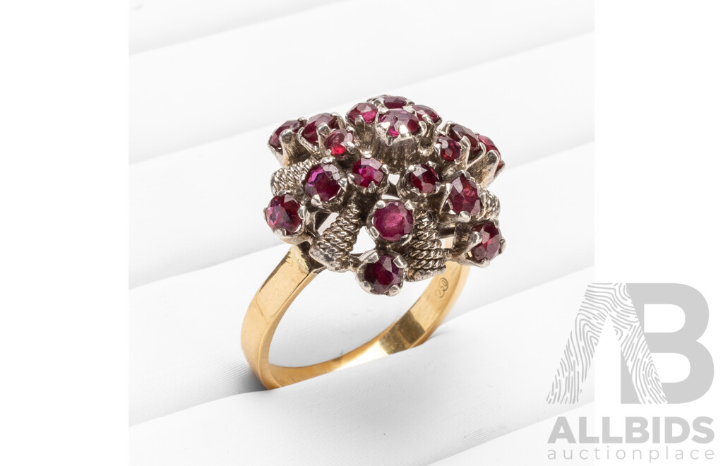 Vintage 18ct Gold & Ruby Cluster Dress Ring - Size Q