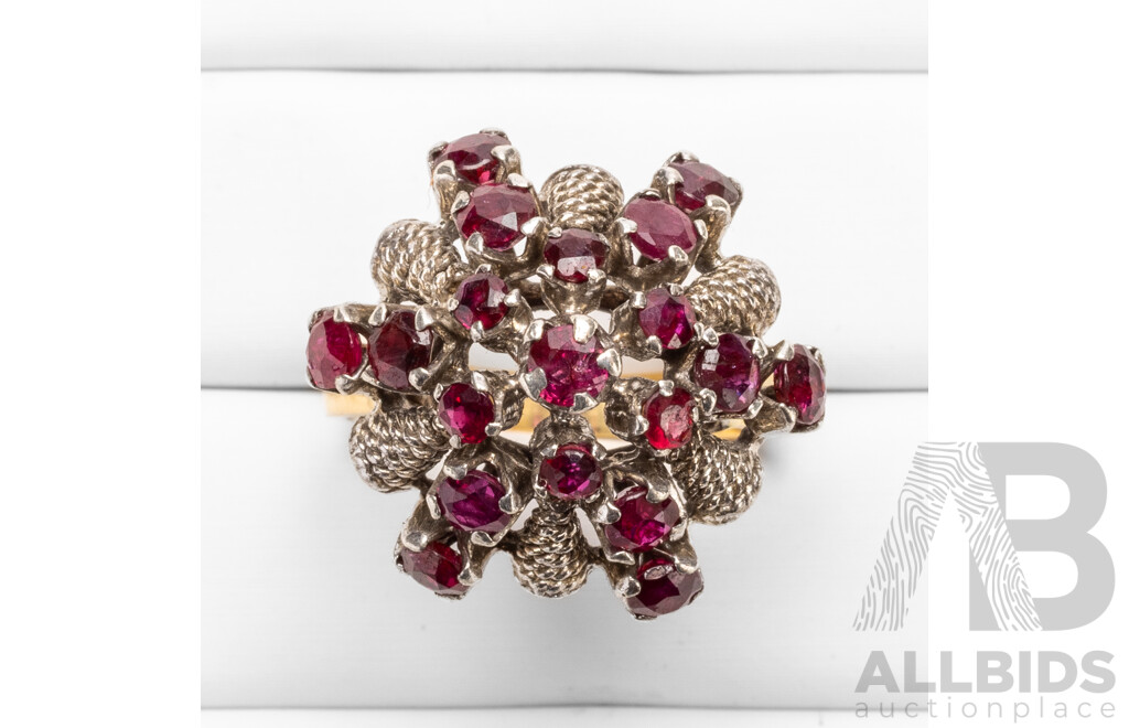 Vintage 18ct Gold & Ruby Cluster Dress Ring - Size Q