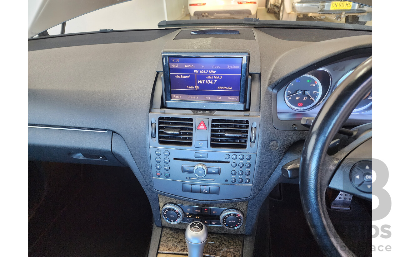 12/2009 Mercedes-Benz C200 Kompressor Avantgarde W204 4d Sedan Black 1.8L
