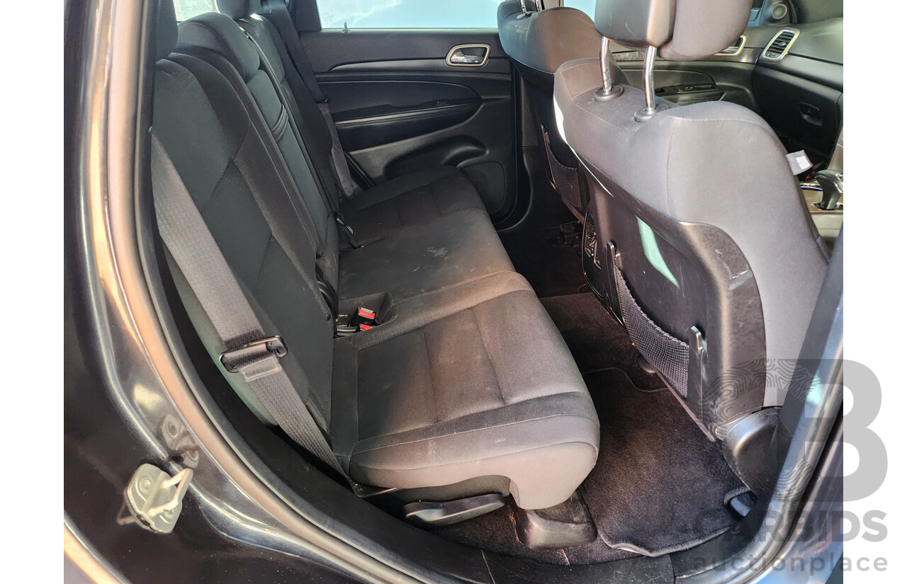 3/2014 Jeep Grand Cherokee Laredo (4x2) WK MY14 4d Wagon Grey 3.6L