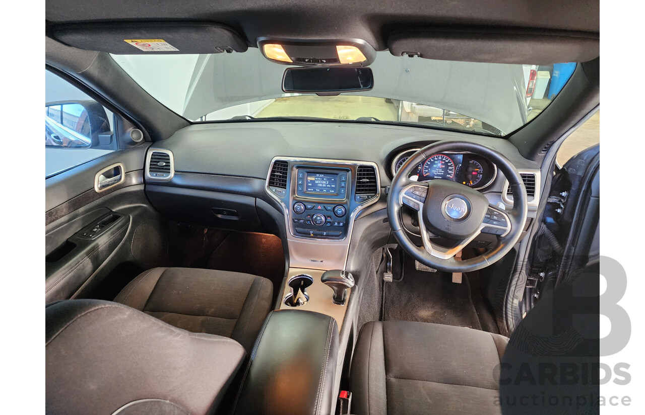 3/2014 Jeep Grand Cherokee Laredo (4x2) WK MY14 4d Wagon Grey 3.6L