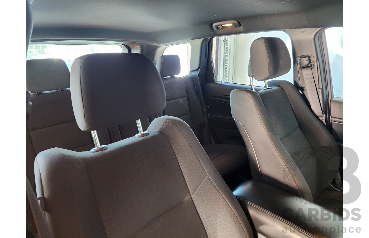 3/2014 Jeep Grand Cherokee Laredo (4x2) WK MY14 4d Wagon Grey 3.6L