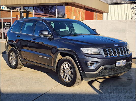3/2014 Jeep Grand Cherokee Laredo (4x2) WK MY14 4d Wagon Grey 3.6L