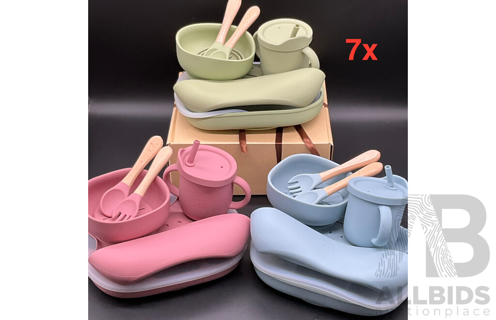 Silicone Baby Feeding Set with Gift Box - Lot of 7