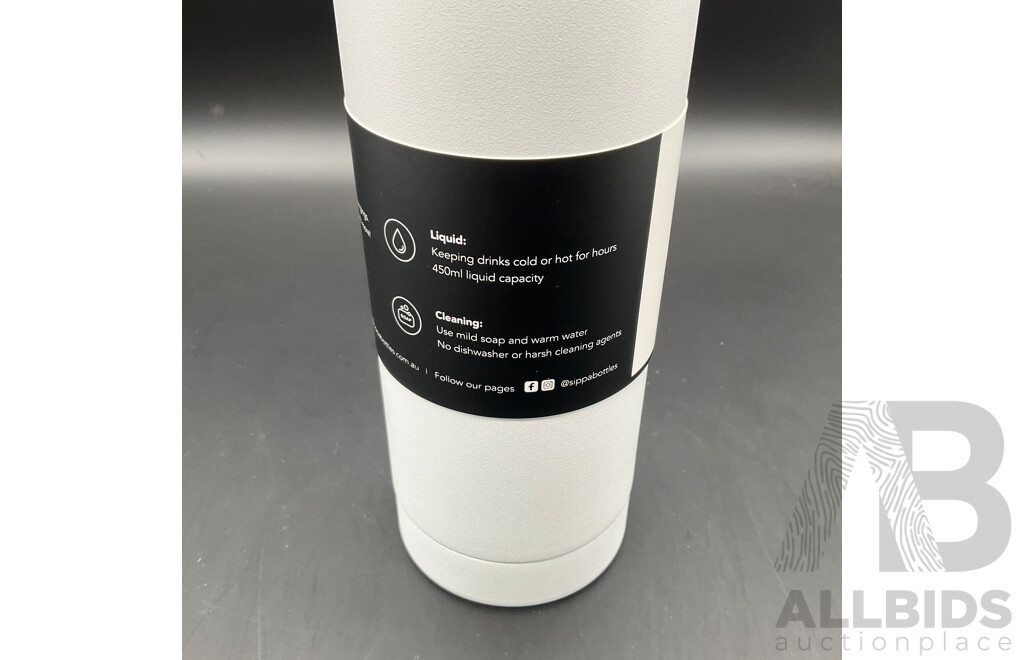Sippa Bottles ( Matt White) - Water Bottle with Storage Compartment