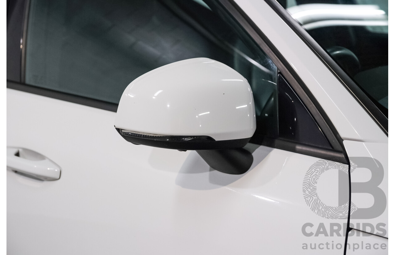 07/2018 Volvo XC40 T4 Momentum 536 MY19 4d Wagon White Turbo 2.0L