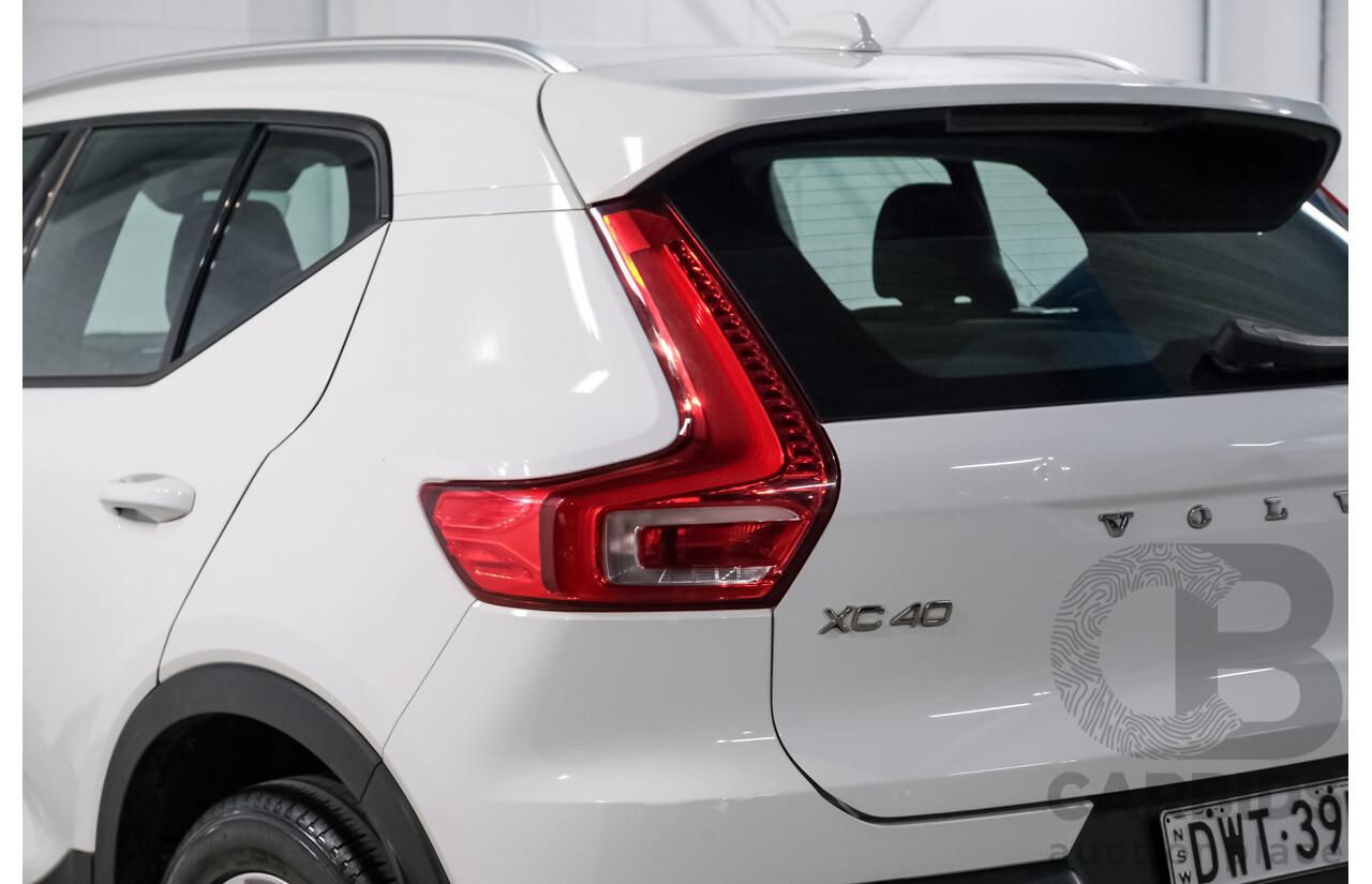 07/2018 Volvo XC40 T4 Momentum 536 MY19 4d Wagon White Turbo 2.0L