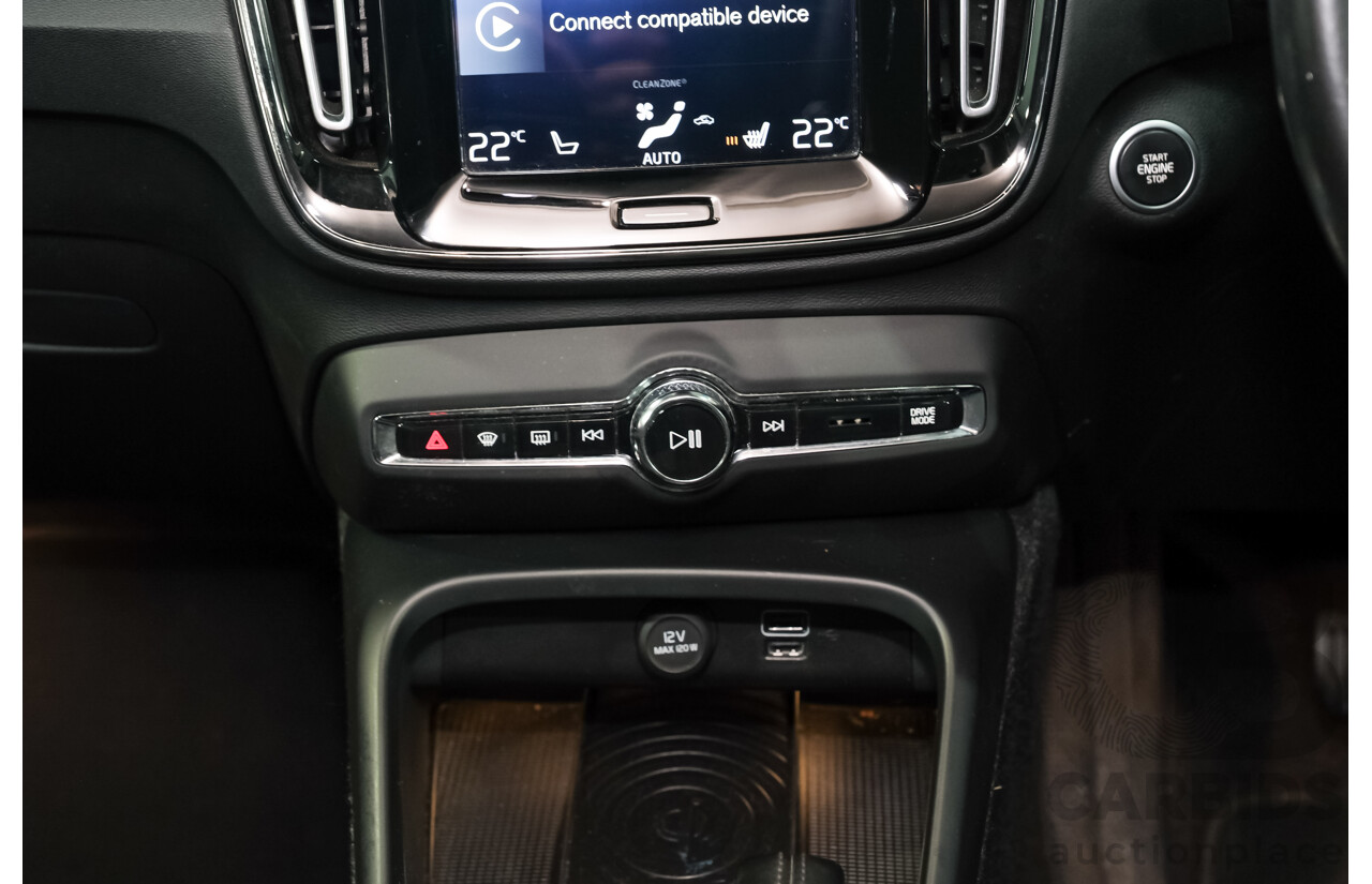 07/2018 Volvo XC40 T4 Momentum 536 MY19 4d Wagon White Turbo 2.0L