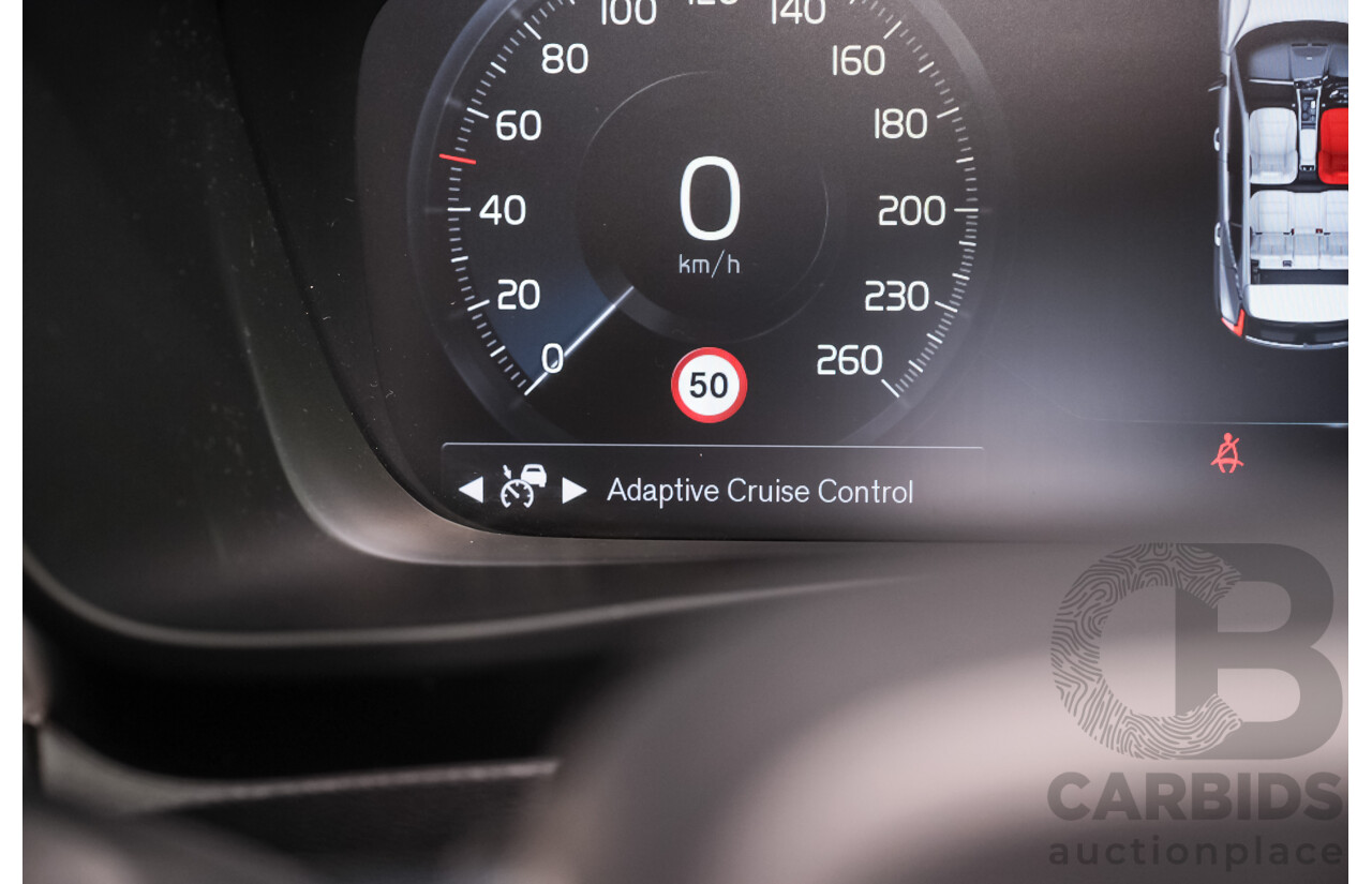 07/2018 Volvo XC40 T4 Momentum 536 MY19 4d Wagon White Turbo 2.0L