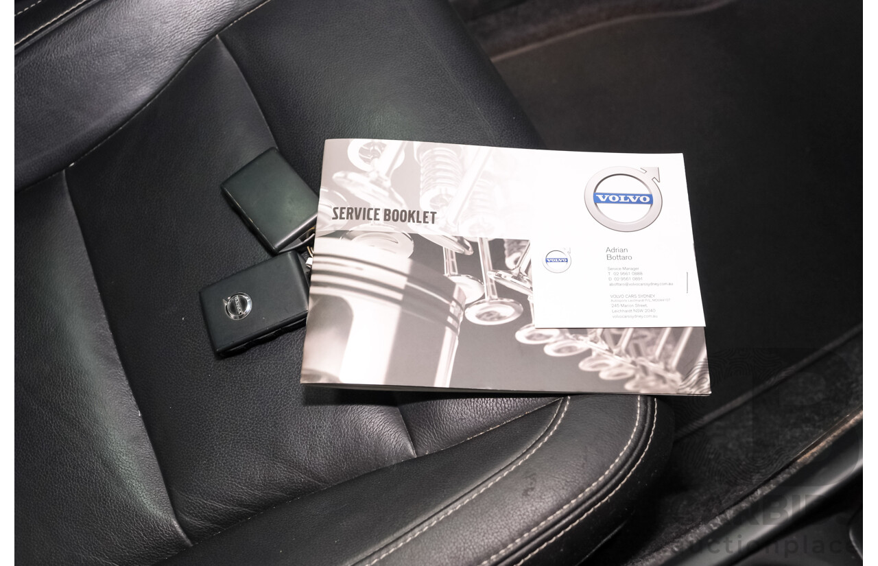 07/2018 Volvo XC40 T4 Momentum 536 MY19 4d Wagon White Turbo 2.0L