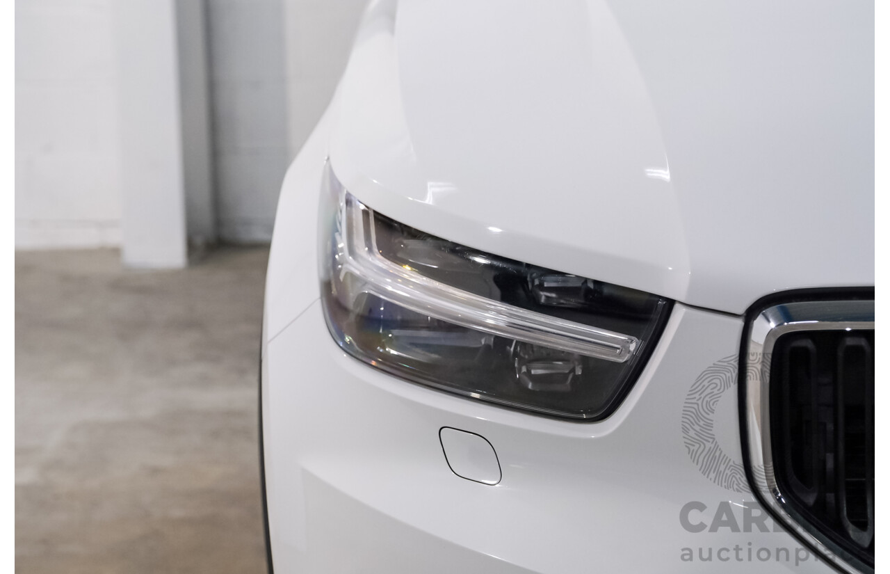 07/2018 Volvo XC40 T4 Momentum 536 MY19 4d Wagon White Turbo 2.0L