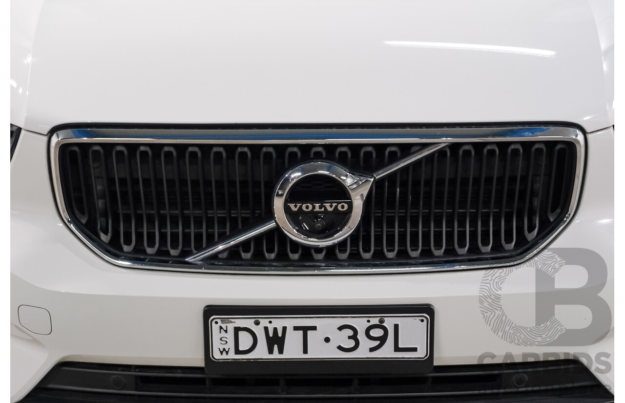 07/2018 Volvo XC40 T4 Momentum 536 MY19 4d Wagon White Turbo 2.0L