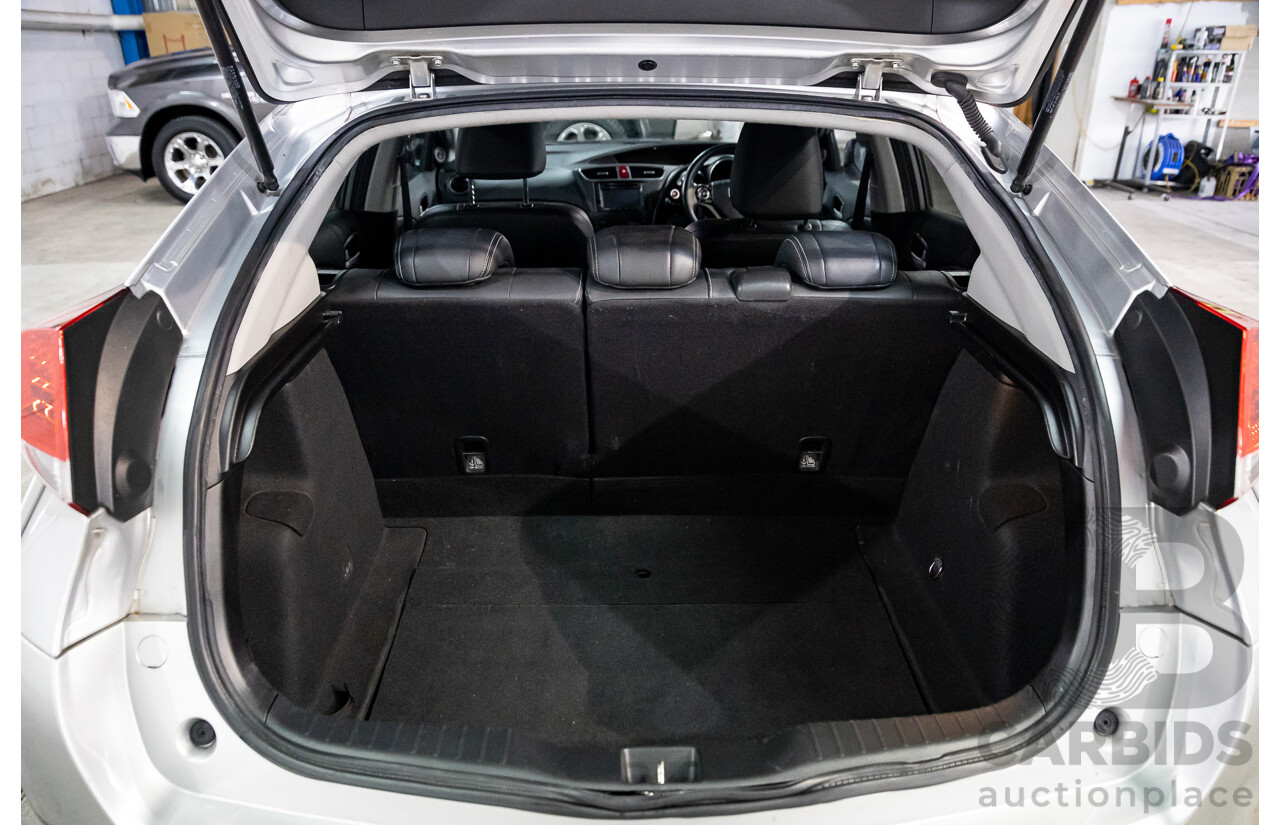 2/2014 Honda Civic Vti-S FK MY14 5d Hatchback Alabaster Silver 1.8L