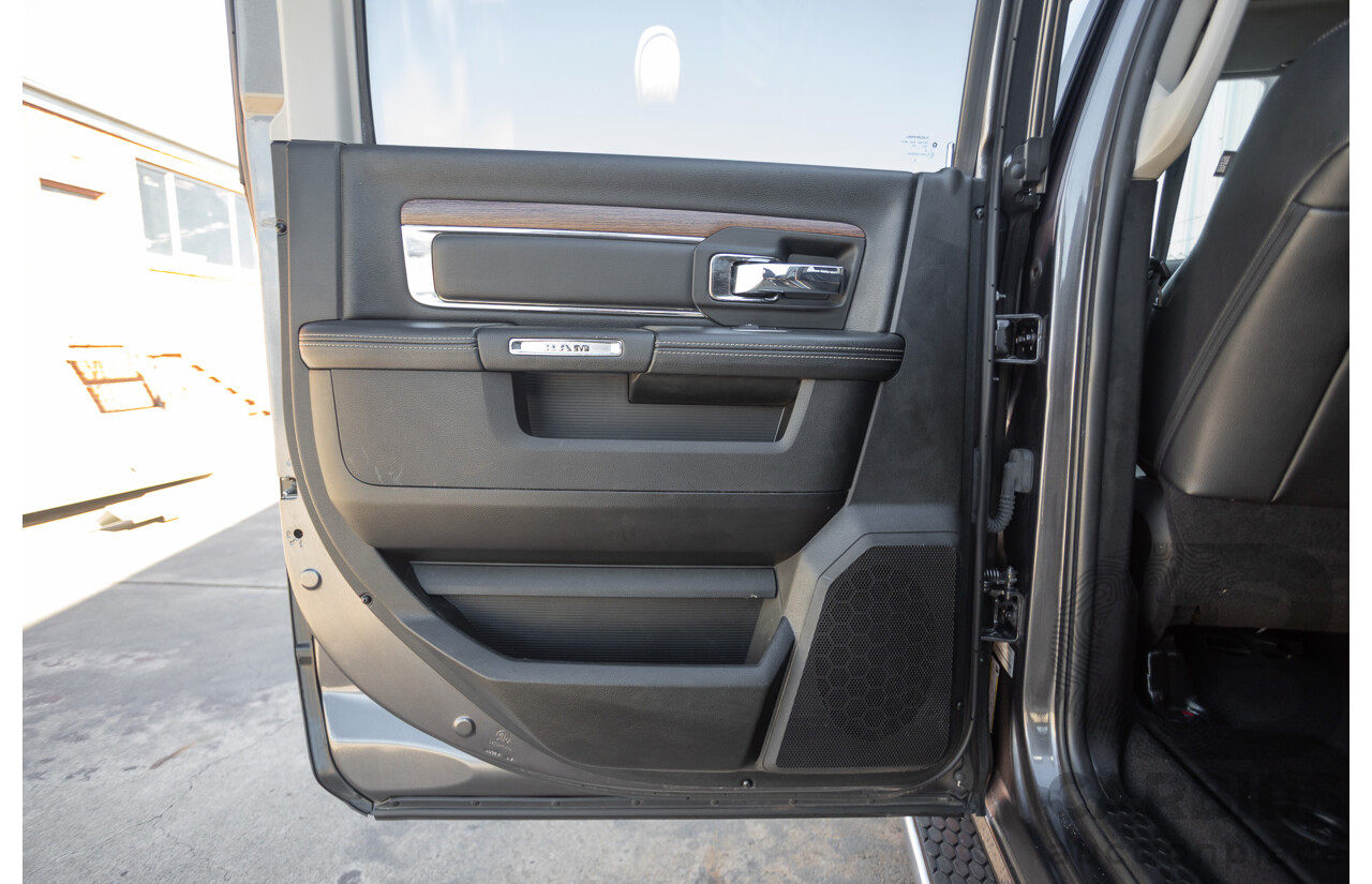 05/2019 Ram 1500 LARAMIE (4x4) FD3.2 W/RAMBOXES MY19 Crew Cab Utility Granite Crystal Metallic Grey 5.7L