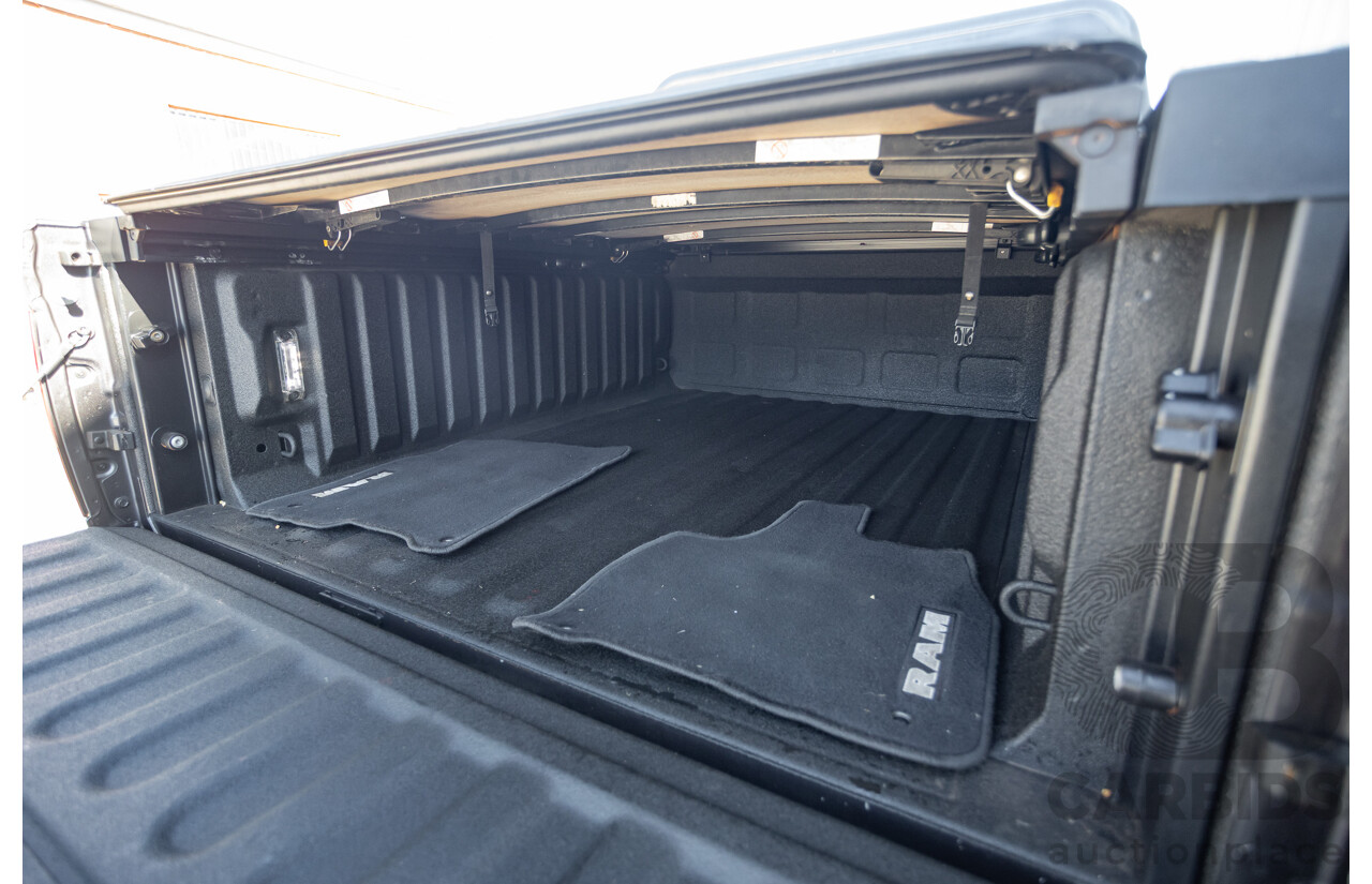 05/2019 Ram 1500 LARAMIE (4x4) FD3.2 W/RAMBOXES MY19 Crew Cab Utility Granite Crystal Metallic Grey 5.7L